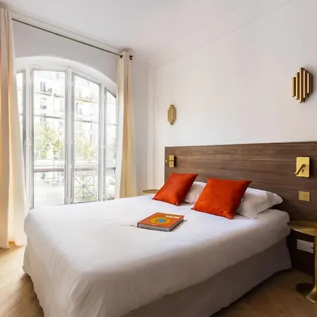 Luxurious & 2bd For 4 Apartment
